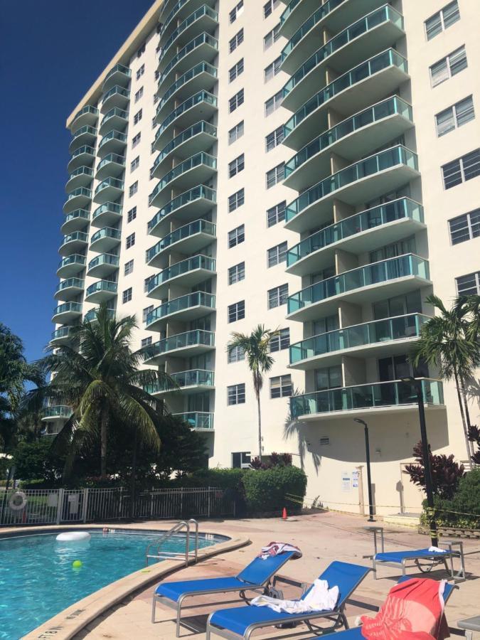 The Blue Island Lejlighed Miami Beach Eksteriør billede